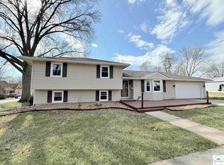 920 S New York Ave, Sedalia, MO 65301