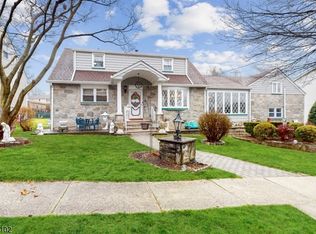 136 Mount Vernon St, Nutley, NJ