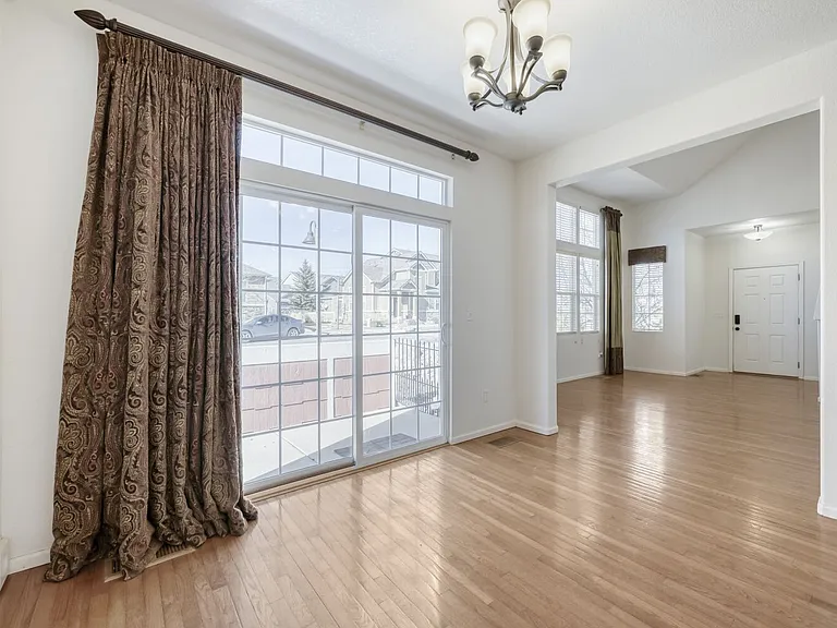 8681 Eugene Aly — Photo 2
