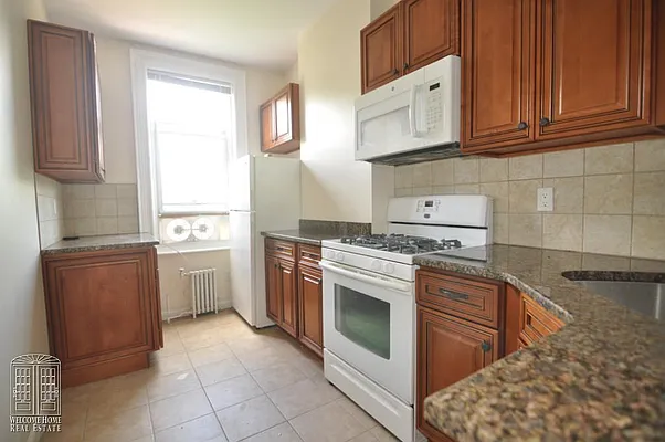 Rented by Welcome Home Real Estate | media 21