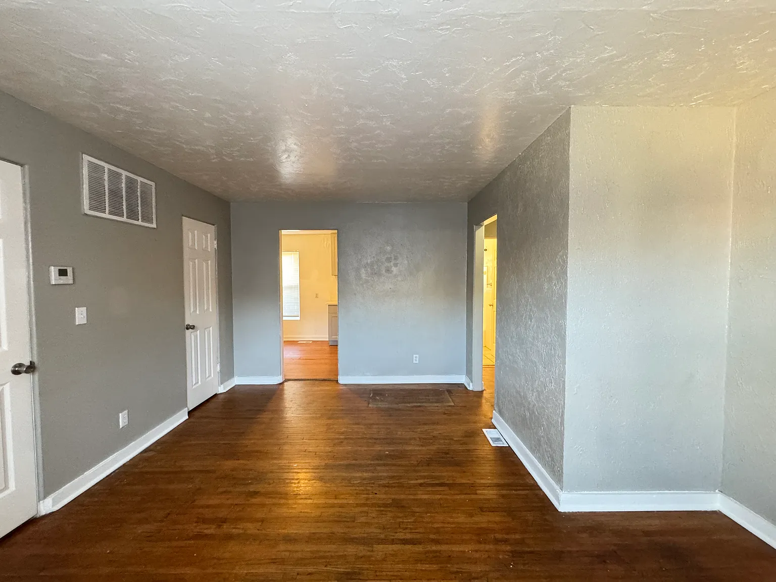 2 bed, 725 sqft, $845 — Photo 3