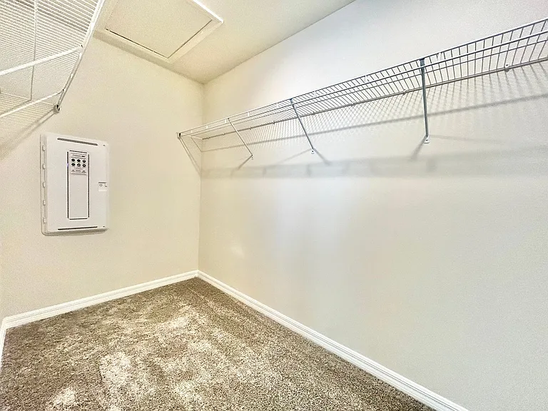 4652 Sparkling Shell Ave — Photo 19