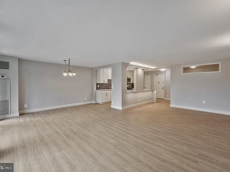 5101 River Rd #618 — Photo 9