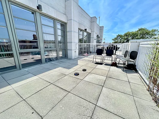 Rented by Pear NYC LLC | media 18