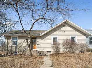 1308 L Ave NE, Cedar Rapids, IA 52402