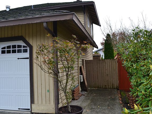 3rd image of 18630 68th Ave W
