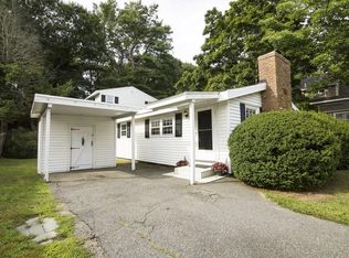 58 Pleasant St, Manchester, MA 01944