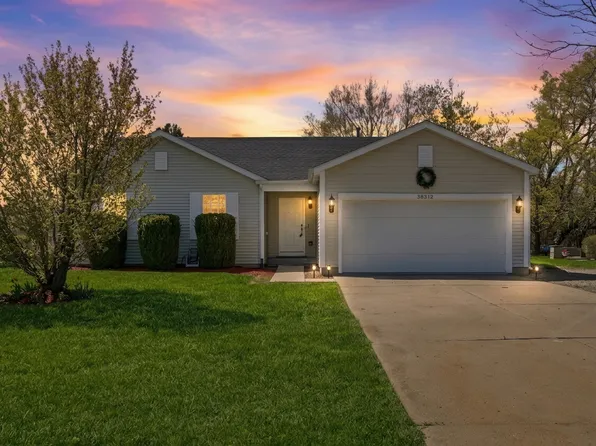 38312 Imperial Ln, Beach Park, IL 60087