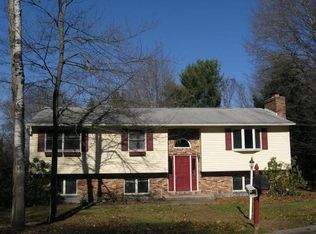 34 Rebecca Dr, Apalachin, NY 13732