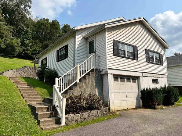 396 Helens Run Rd, Worthington, WV 26591