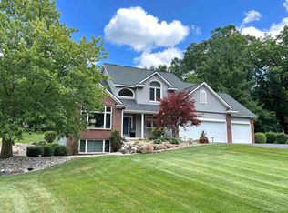 7699 Austinridge Dr SE, Caledonia, MI 49316