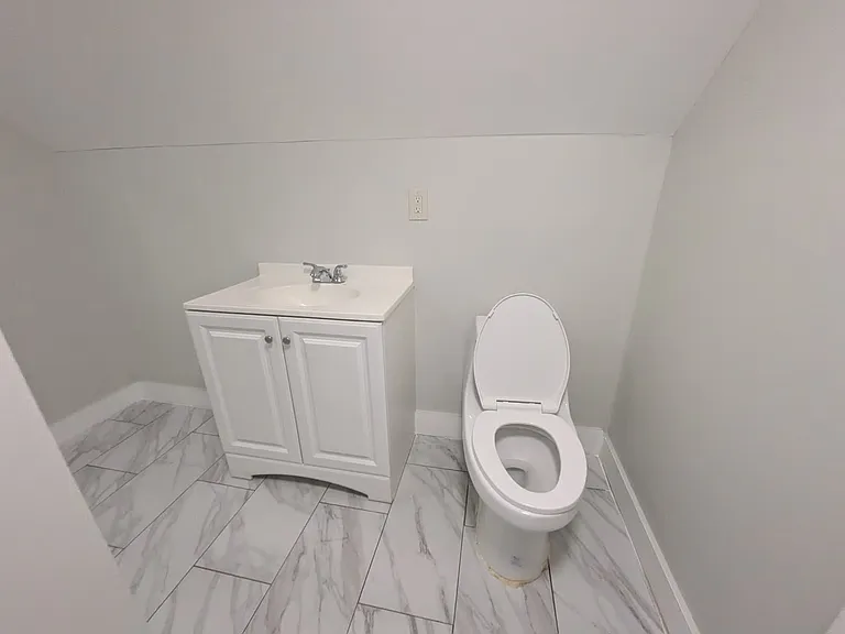 131 Clay St #2 — Photo 9