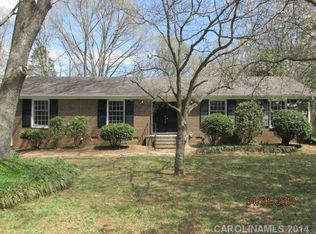 9711 Central Dr, Mint Hill, NC 28227