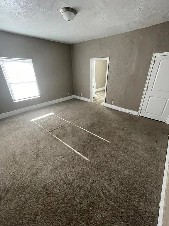 1425 S 10th St — Photo 3