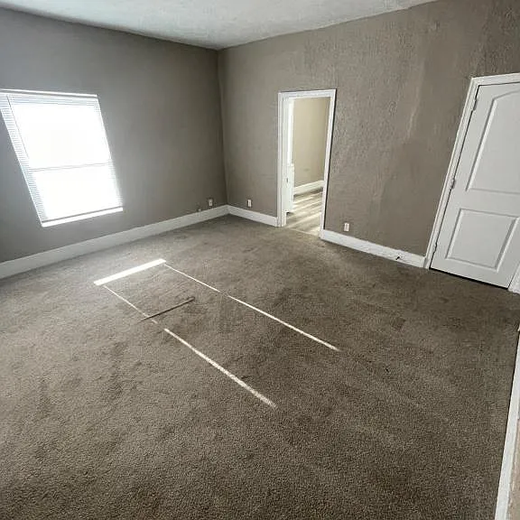 1425 S 10th St — Photo 3