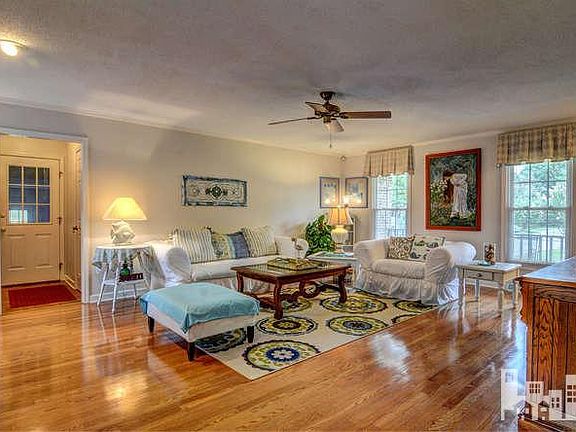 5th image of 746 Billmark Dr