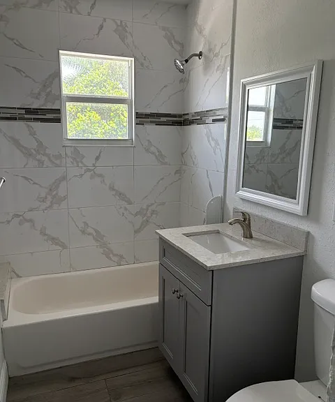 431 N L St — Photo 2