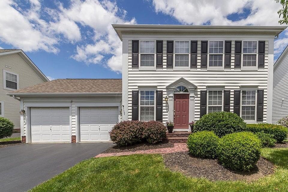 1st image of 7152 Connaught Dr