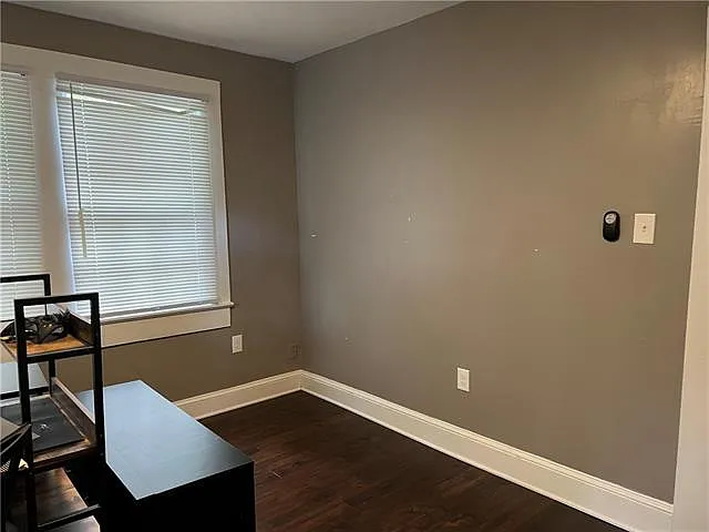 931 Pine St — Photo 12