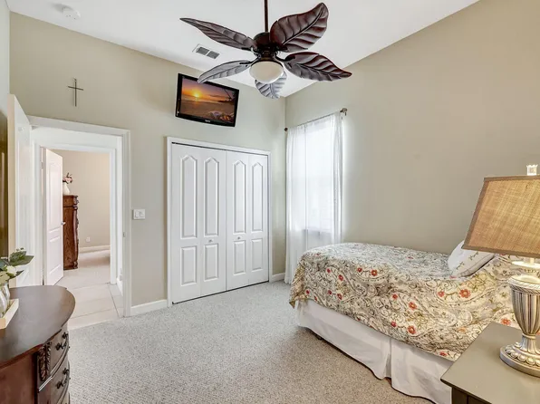 6011 NW Baynard Drive, Port St Lucie, FL 34986
