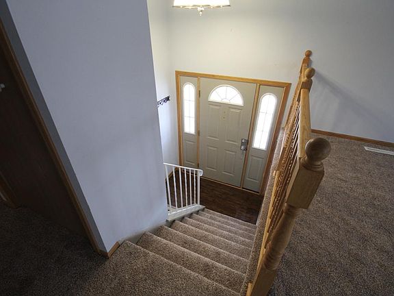 Entryway with new flooring!