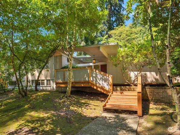 223 Overlake Drive E, Medina, WA 98039