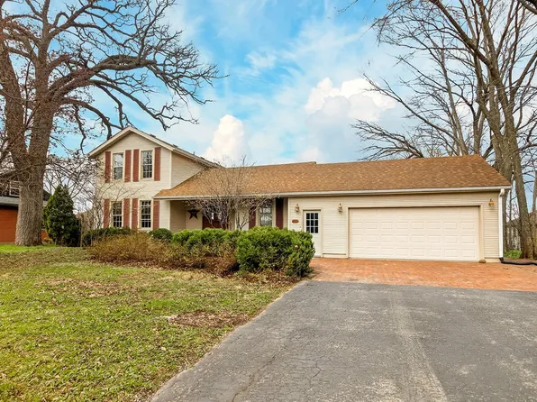 127 W River St, Rockton, IL 61072