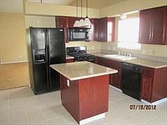 3rd image of 8000 Cetus Cir