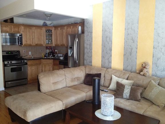 4th image of 43 Bay 38 St Unit 1B