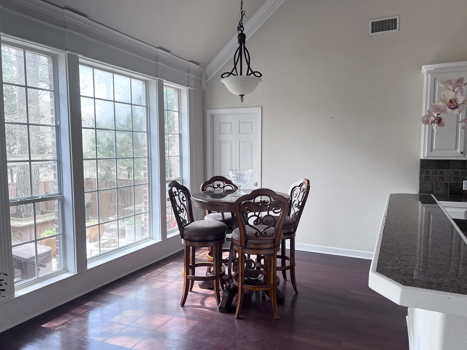 203 Sherri Street - 1 — Photo 4