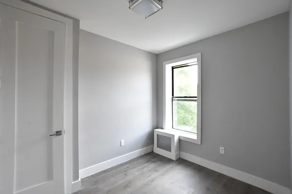 Rented by Clove Realty LLC | media 9