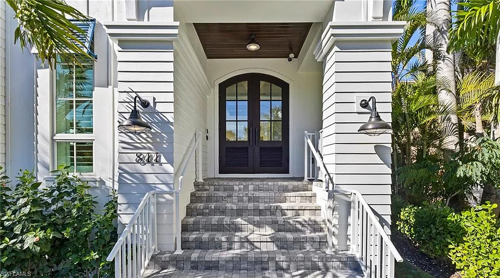 4 bed, 4.5 bath, 3750 sqft, $94,000 — Photo 4