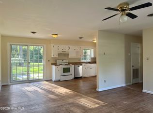 792 Broad Creek Rd, New Bern, NC 28560