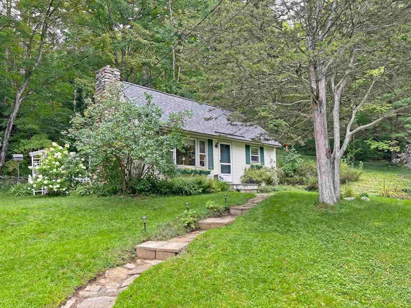 77 Deer Valley Road, Townshend, VT 05353