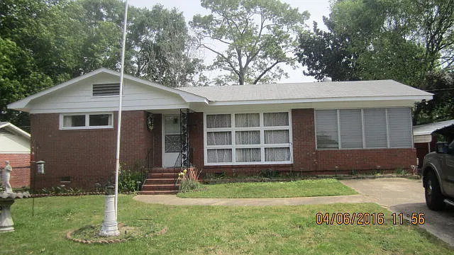 229 Moss Dr photo 1