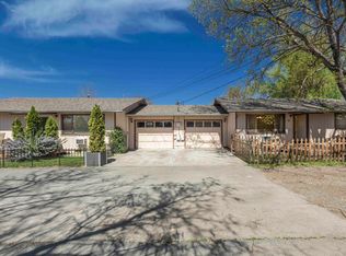 926 SW Rogue River Ave #A & B, Grants Pass, OR 97526