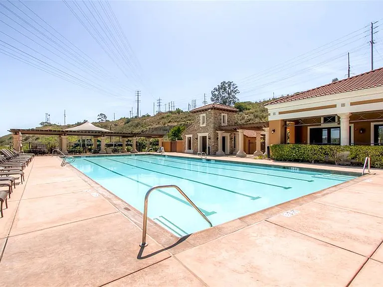 2540 Escala Cir — Photo 16