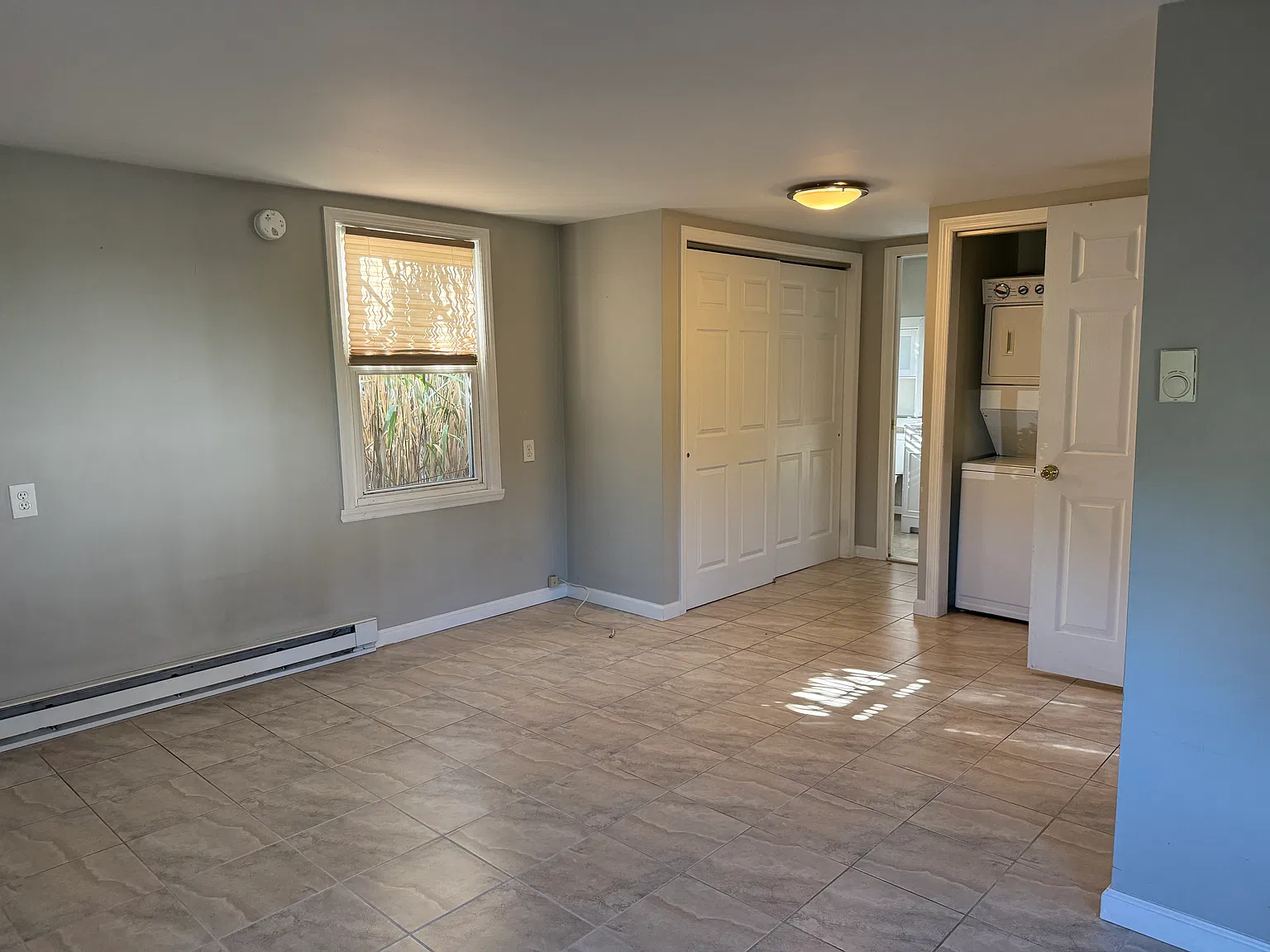 1 bed, 1000 sqft, $3,200 — Photo 3