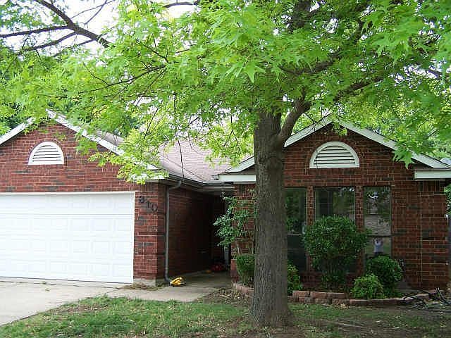 1st image of 310 Sierra Way