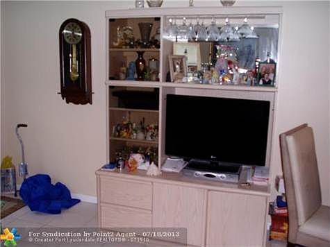 2nd image of 414 Durham N #414