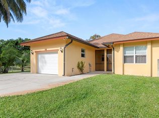 9353 Rodeo Dr, Lake Worth, FL 33467