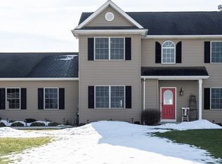 1375 Quaker Rd, Orchard Park, NY 14127