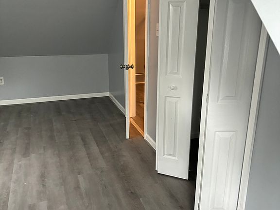2nd image of 821 Westover Hills Blvd