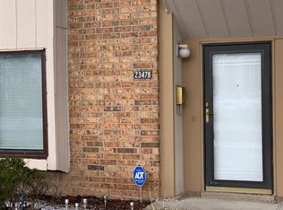 23478 Lahser Rd #1, Southfield, MI 48033