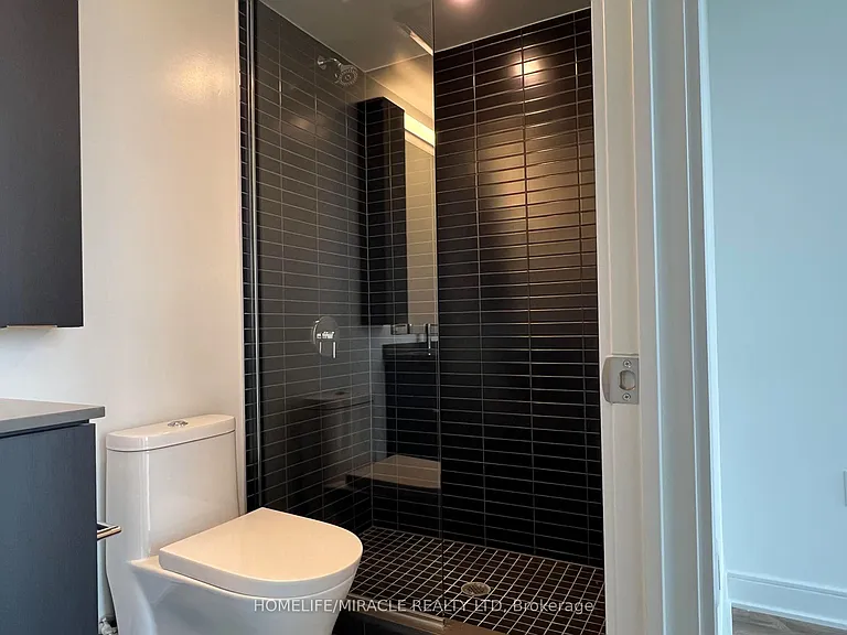 86 Dundas St E #1603 — Photo 18