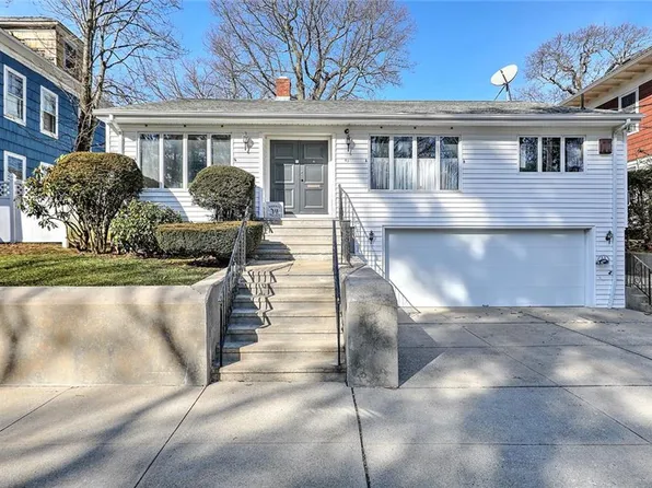 49 Alfred Stone Rd, Pawtucket, RI 02860