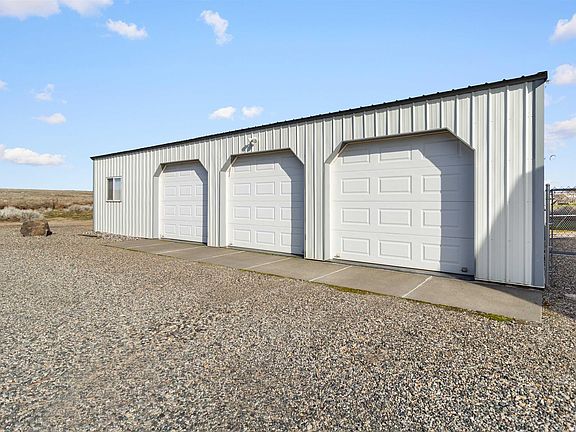 3rd image of 13282 E Ruppert Rd