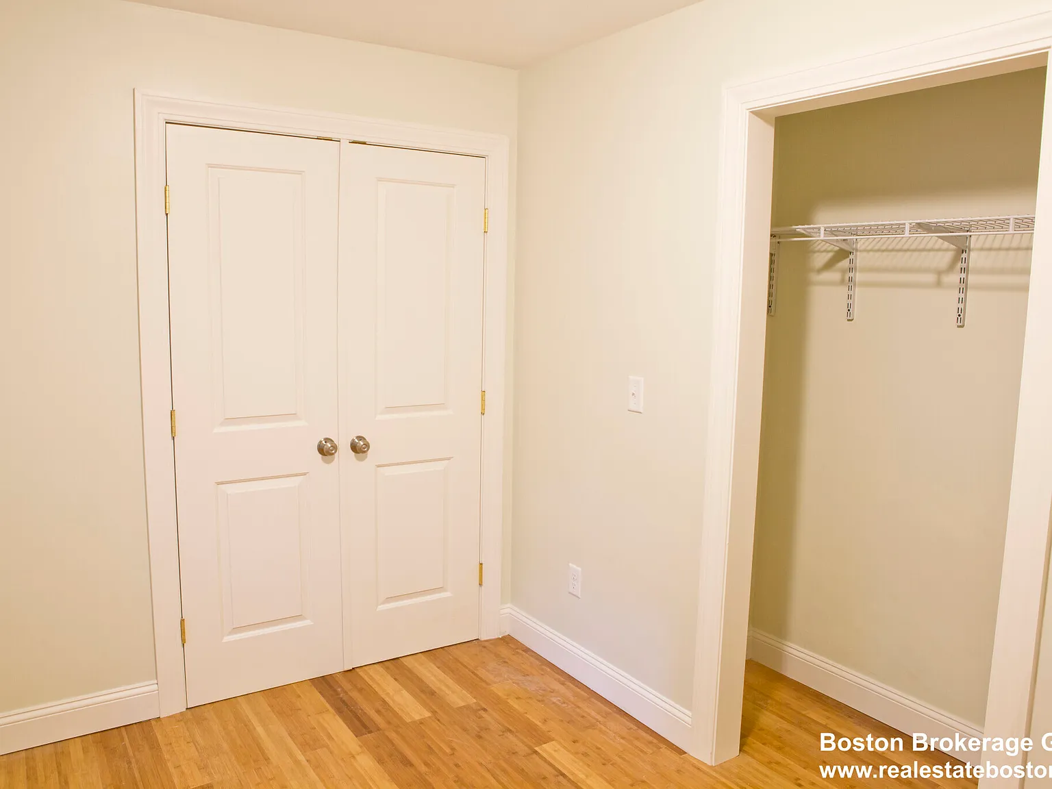 4 bed, 9999 sqft, $4,300 — Photo 3