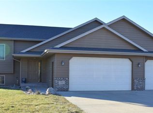 2605 E Augusta St, Brandon, SD 57005