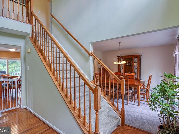 3rd image of 329 Jessica Dr